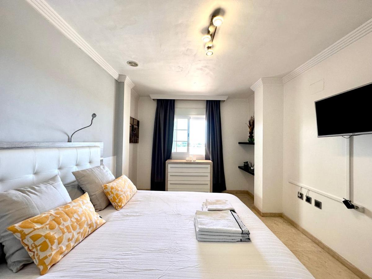 Moderno Apartamento Con Preciosas Vistas Al Mar En Urbanizacion Con Piscina - Rio Real 11 2G Марбелья Екстер'єр фото