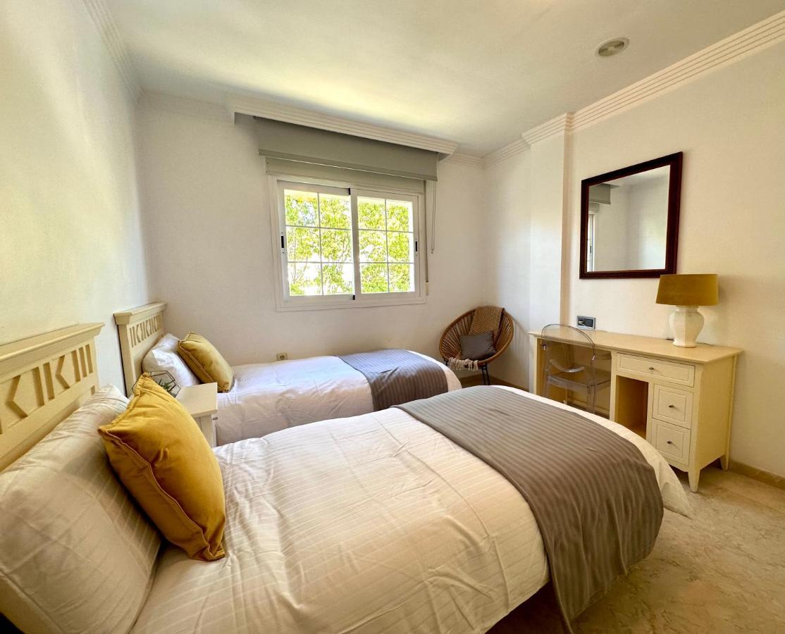 Moderno Apartamento Con Preciosas Vistas Al Mar En Urbanizacion Con Piscina - Rio Real 11 2G Марбелья Екстер'єр фото