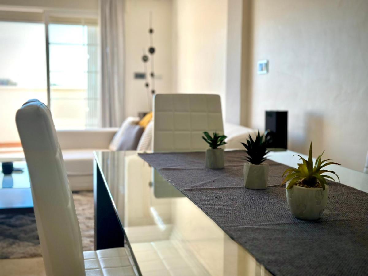 Moderno Apartamento Con Preciosas Vistas Al Mar En Urbanizacion Con Piscina - Rio Real 11 2G Марбелья Екстер'єр фото