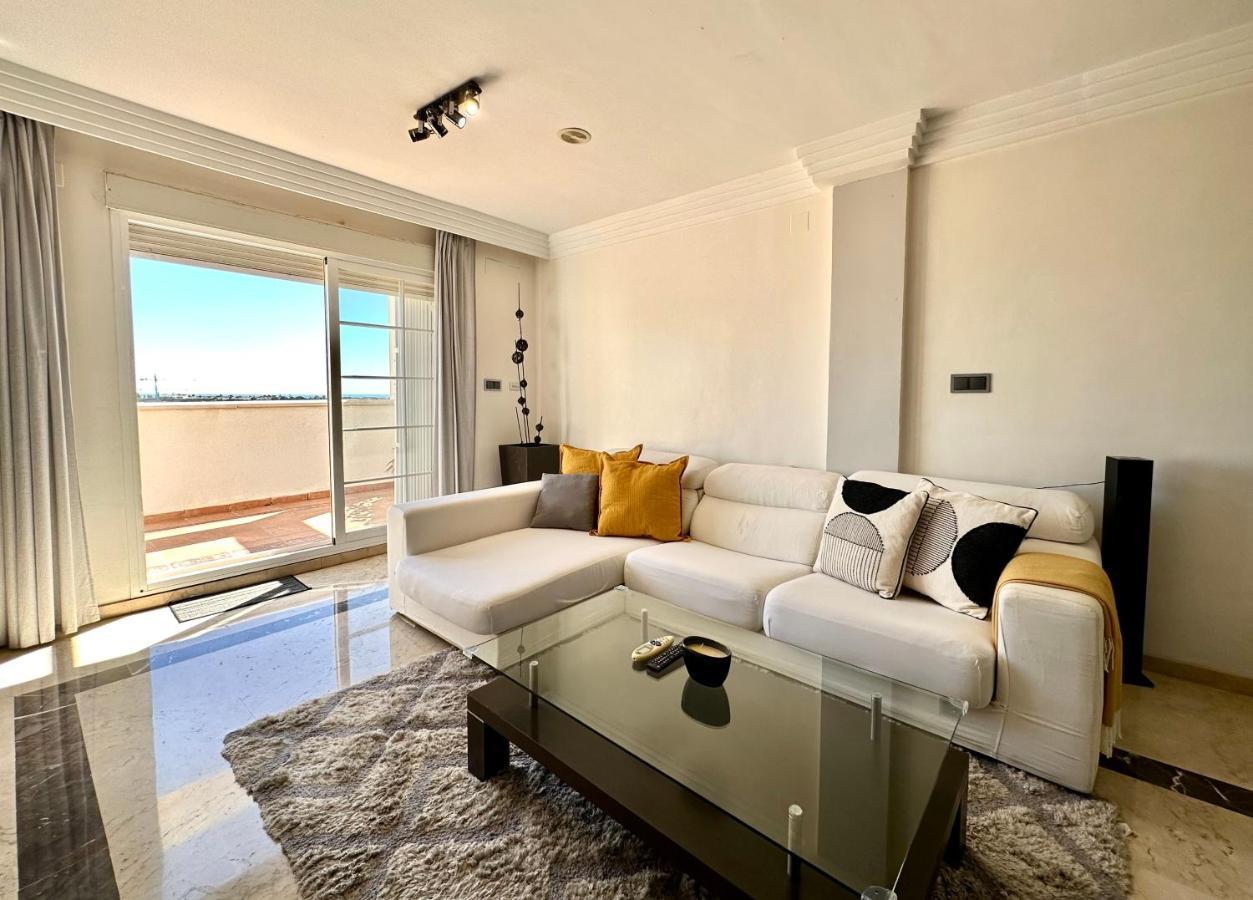 Moderno Apartamento Con Preciosas Vistas Al Mar En Urbanizacion Con Piscina - Rio Real 11 2G Марбелья Екстер'єр фото